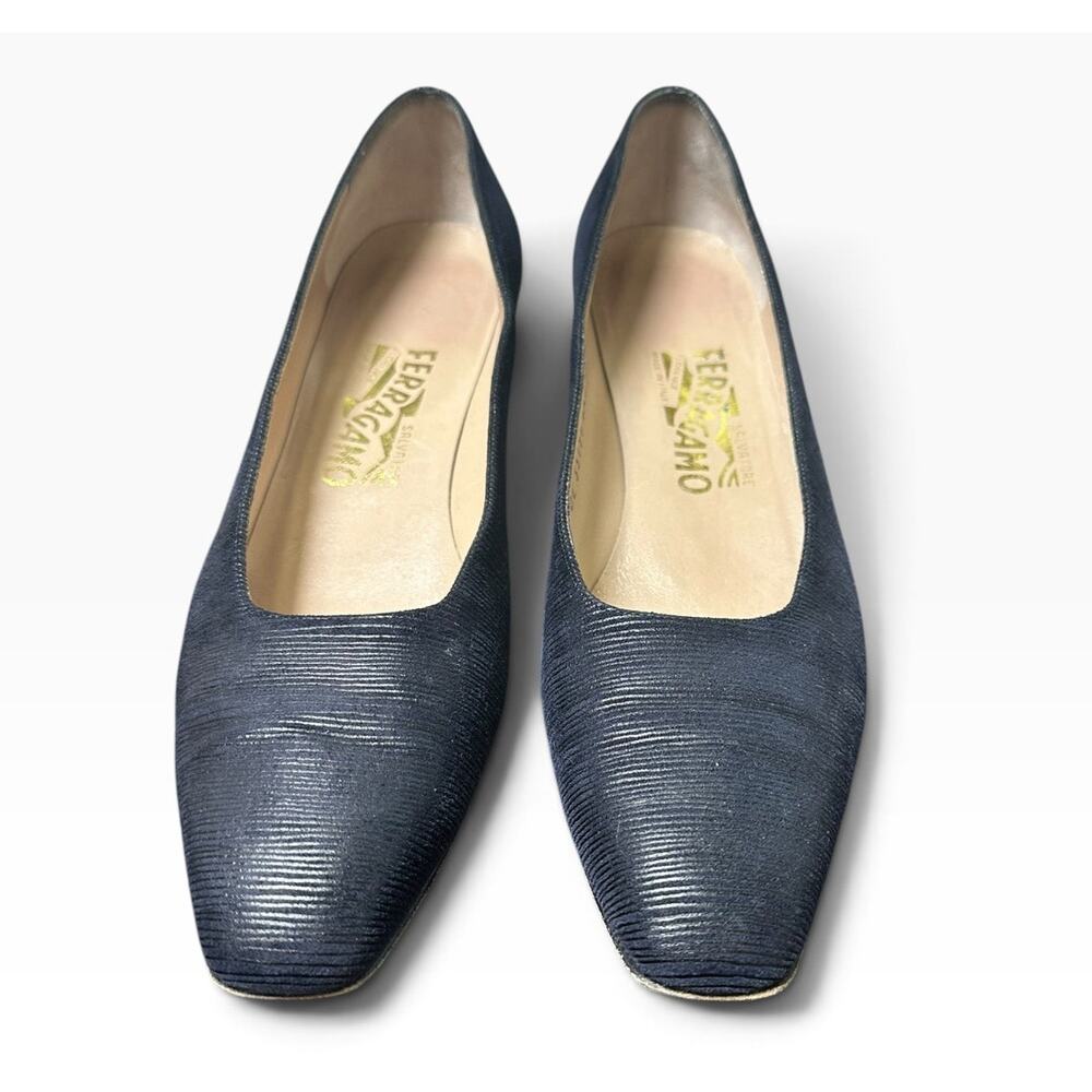 Salvatore Ferragamo Navy Lizard-Embossed Leather Pumps Size 10 AAAA Narrow Italy - Picture 2 of 12